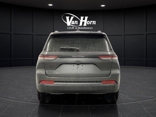 New 2026 Jeep Grand Cherokee Altitude image 14
