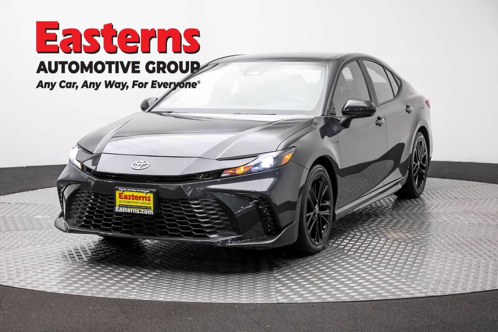 Used 2025 Toyota Camry SE