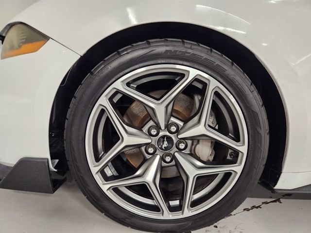 Used 2021 Ford Mustang GT Premium RWD image 7