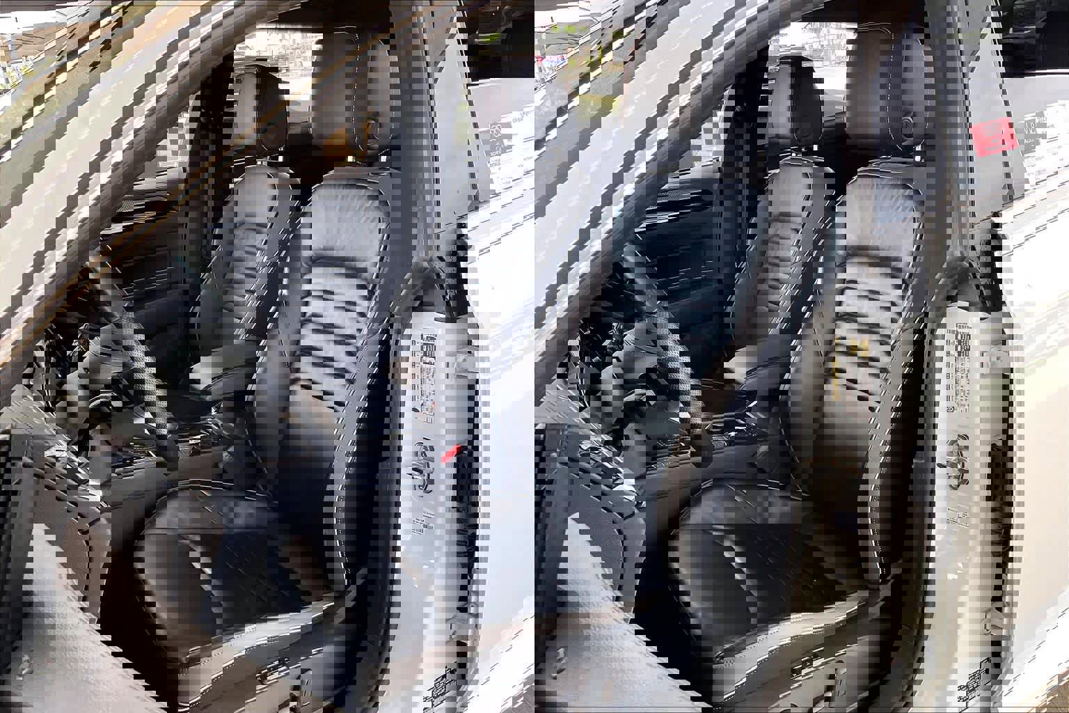 Used 2023 Volkswagen Arteon SEL w/ Arteon MDO Package image 8