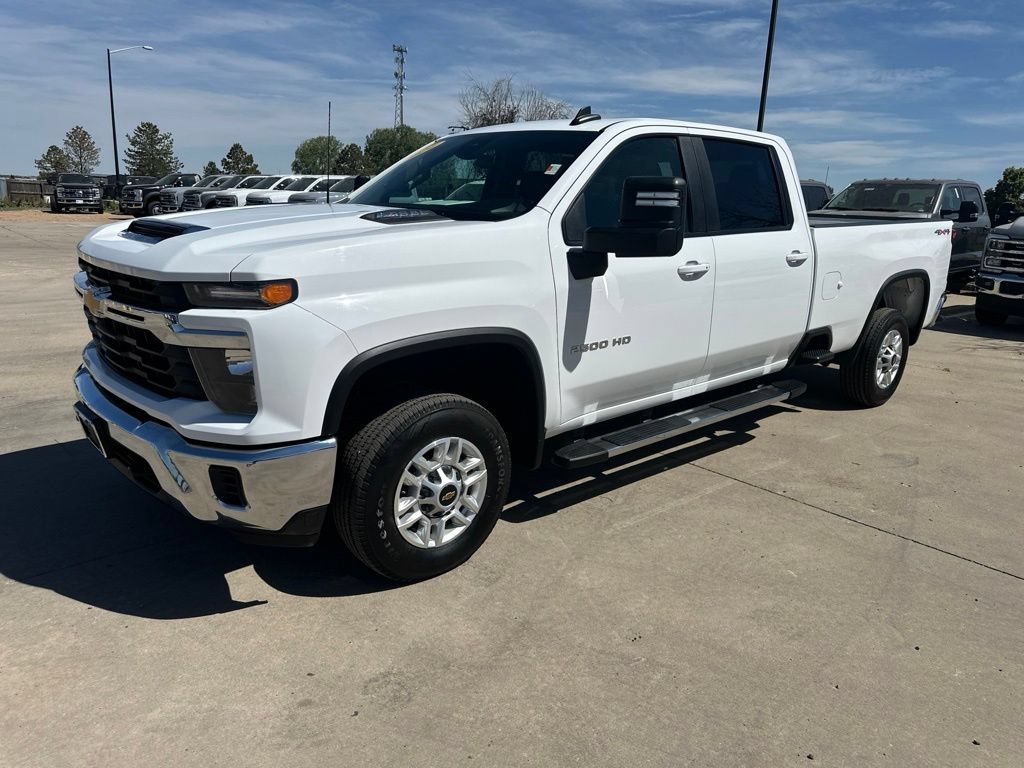 Certified 2024 Chevrolet Silverado 2500 LT AWD/4WD image 29