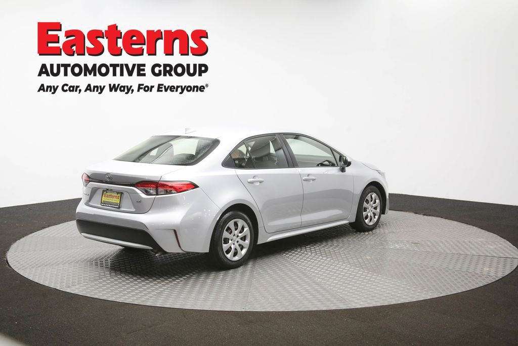 Used 2022 Toyota Corolla LE FWD image 40