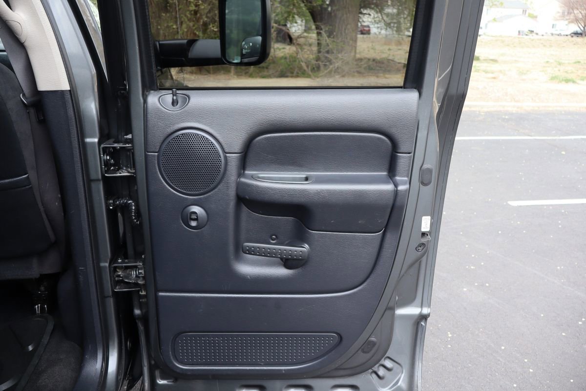 Used 2004 Dodge Ram 2500 Truck SLT w/ Trailer Tow Group image 25