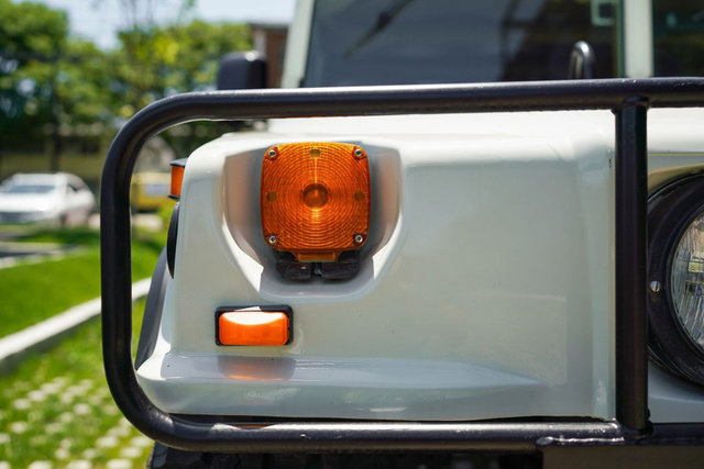 Used 1995 HUMMER H1 4-Door Wagon image 82