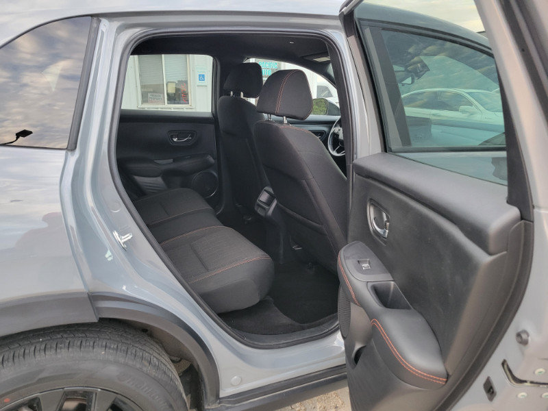 Used 2025 Honda HR-V Sport image 21