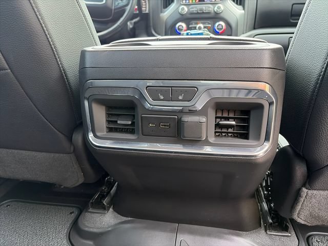 Used 2023 GMC Sierra 3500 Denali w/ Denali Black Diamond Edition AWD/4WD image 17