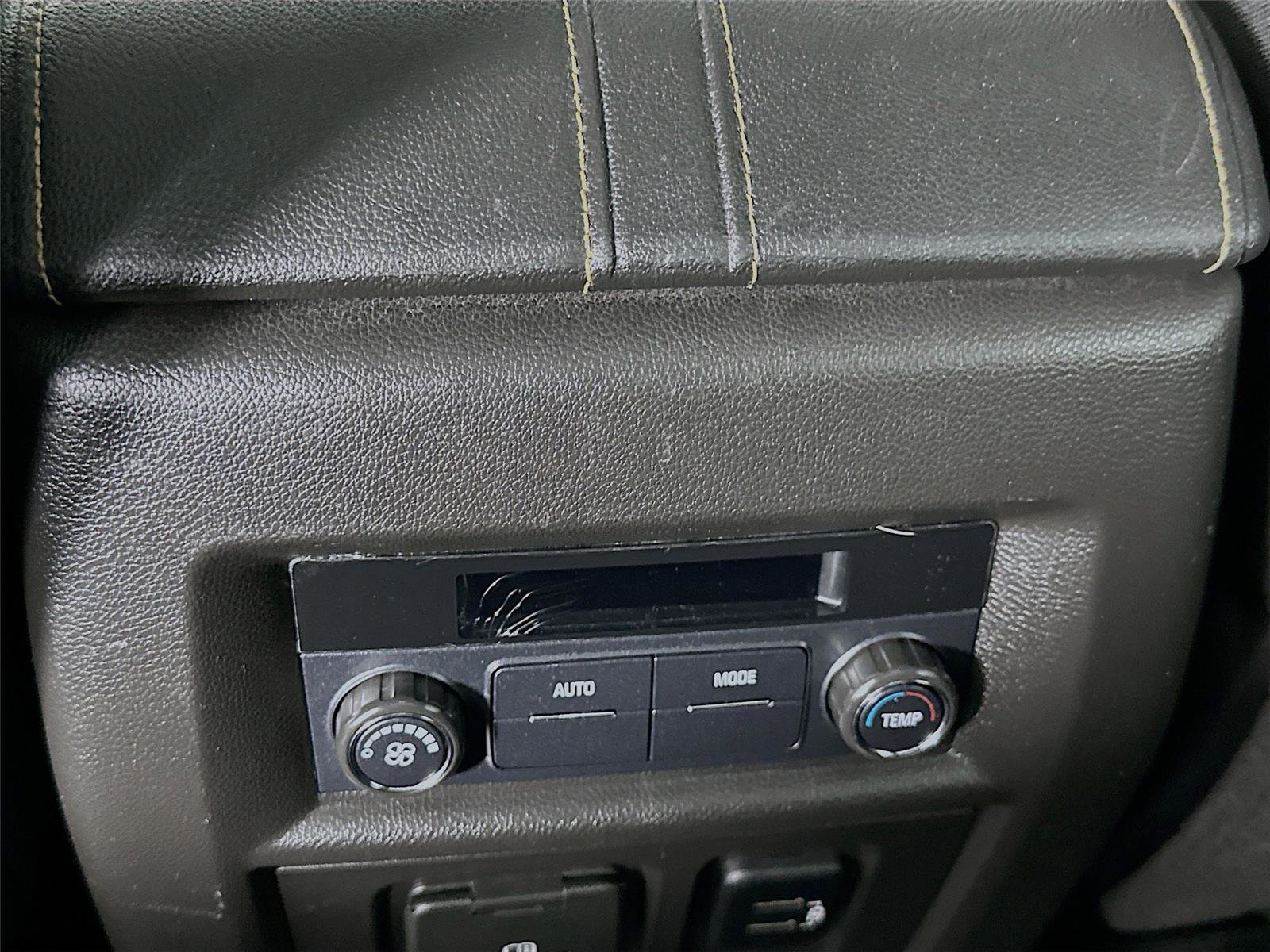 Used 2018 Chevrolet Traverse LT image 23