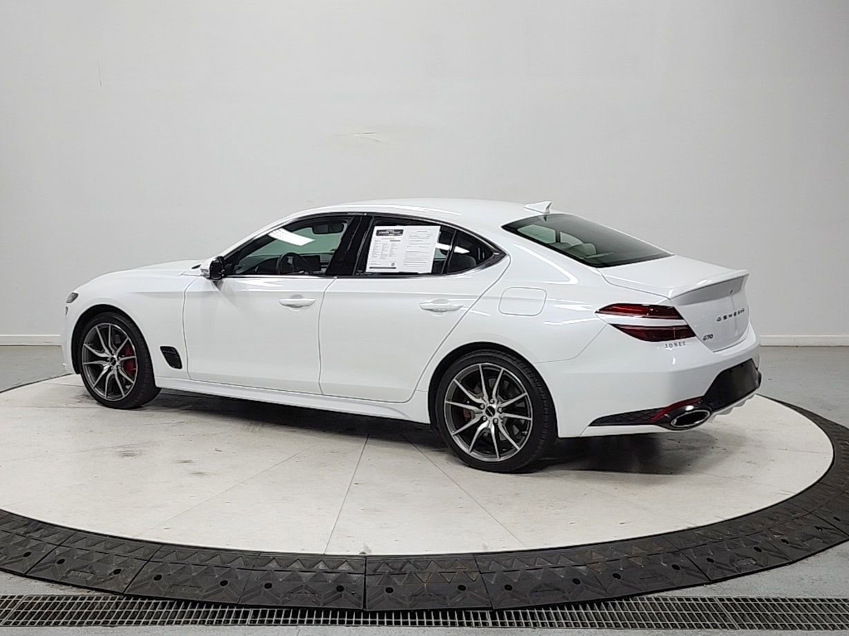 Used 2025 Genesis G70 2.5T RWD image 5