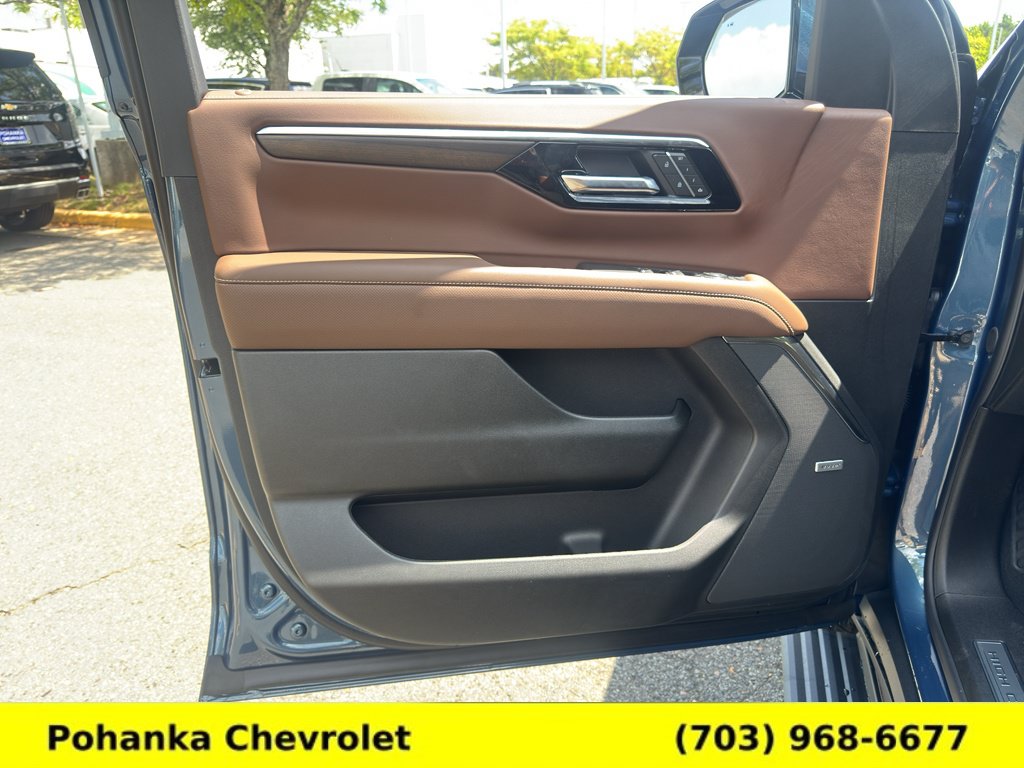 New 2026 Chevrolet Suburban High Country AWD/4WD image 24