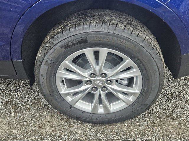 New 2026 Cadillac XT5 Luxury image 12