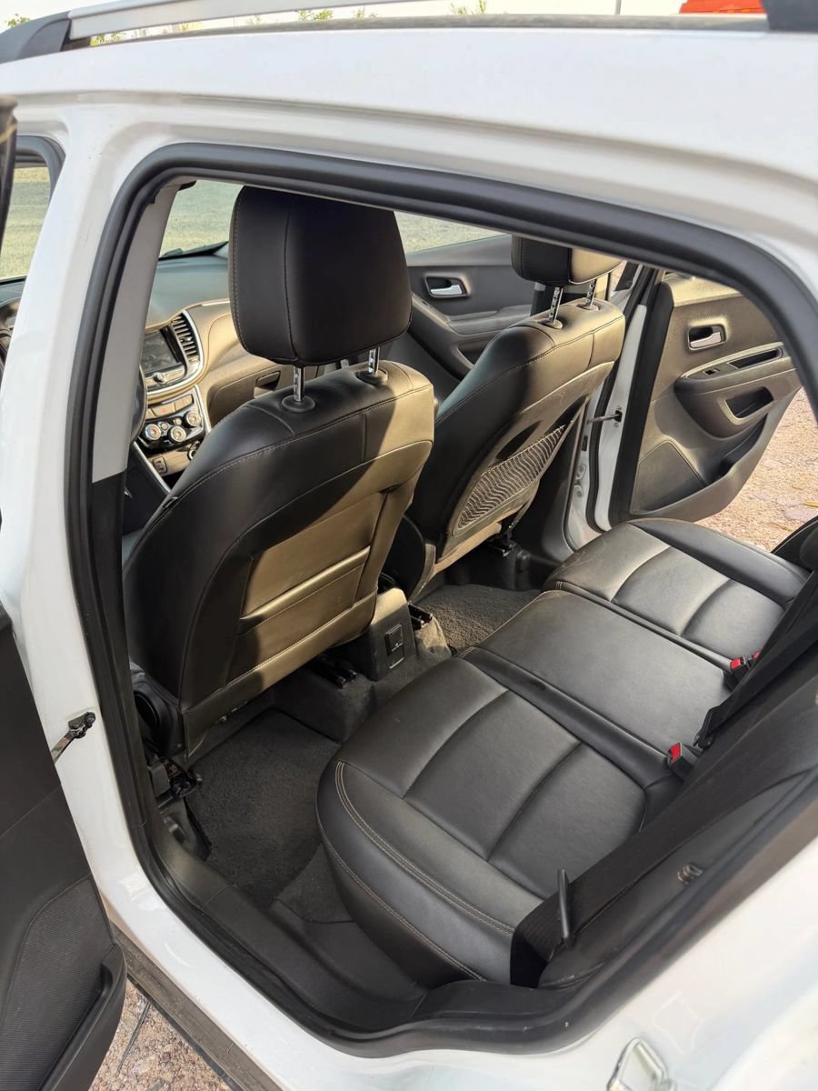 Used 2018 Chevrolet Trax Premier FWD image 6