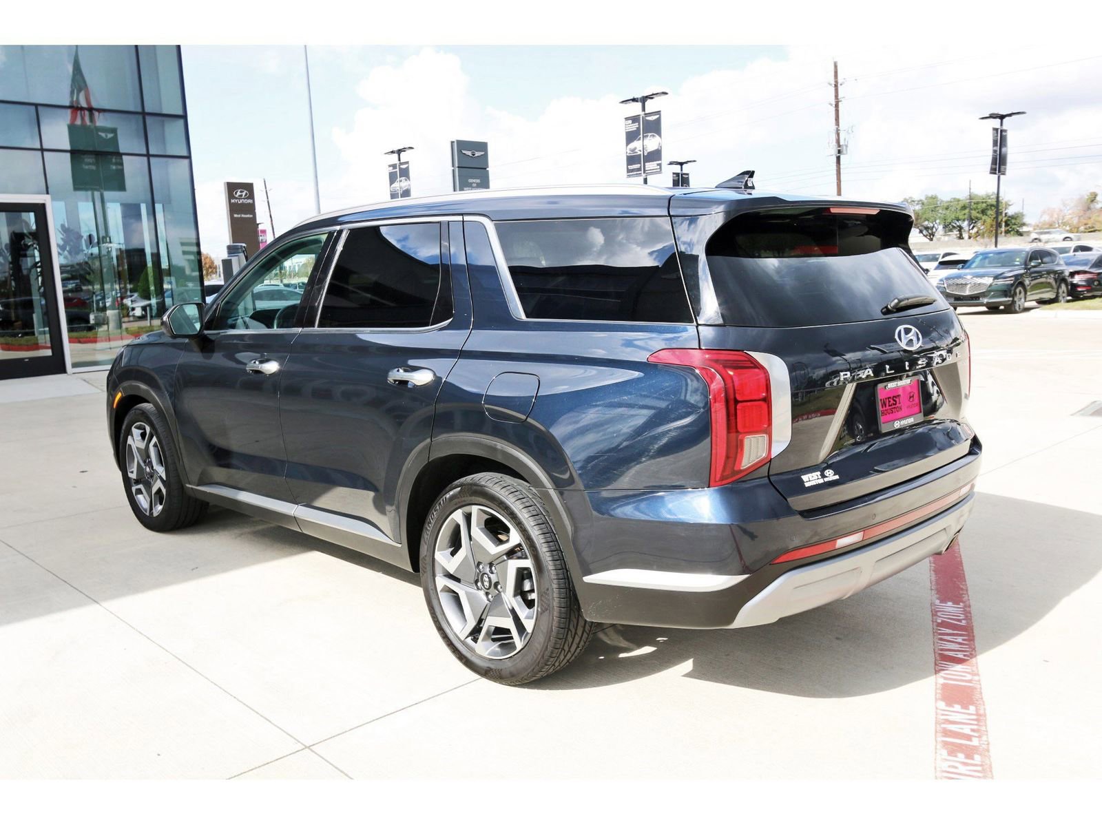 Used 2024 Hyundai Palisade Limited image 7
