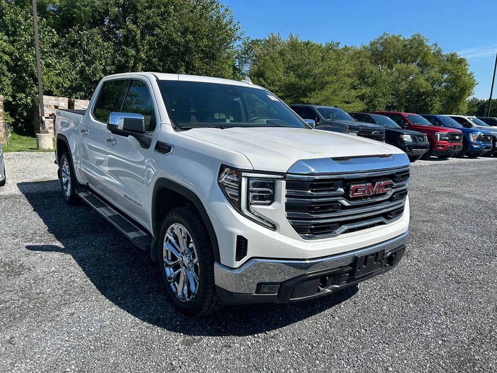 Used 2021 Chevrolet Silverado 2500 LTZ w/ LTZ Plus Package AWD/4WD image 2