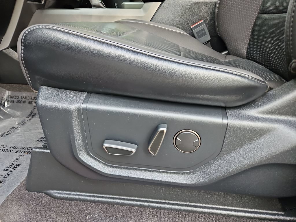 Used 2019 Ford F150 Raptor w/ Equipment Group 802A Luxury AWD/4WD image 27