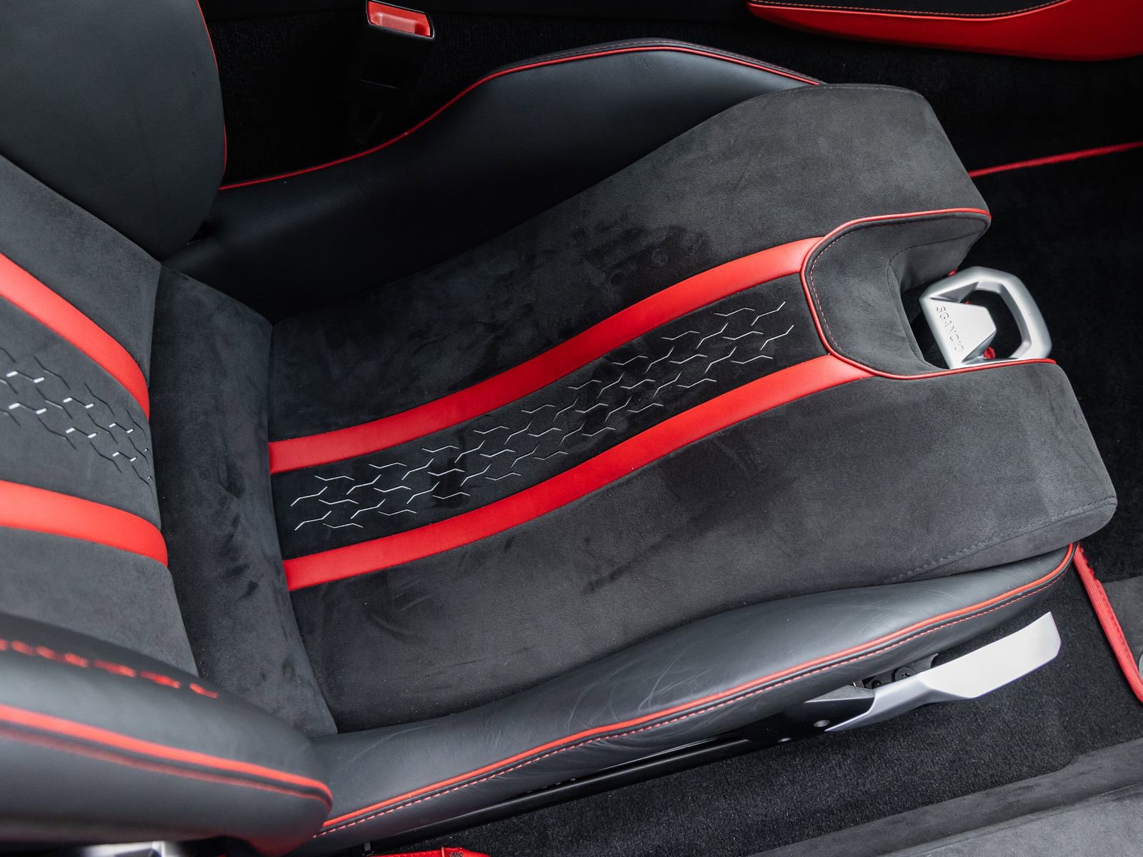Used 2023 Lamborghini Huracan Tecnica image 38