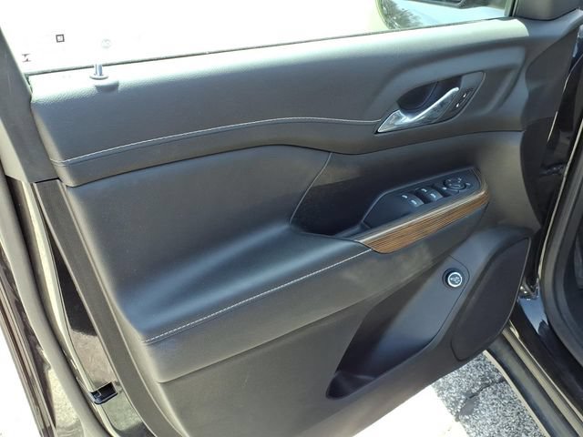 Used 2023 GMC Acadia SLE AWD/4WD image 17