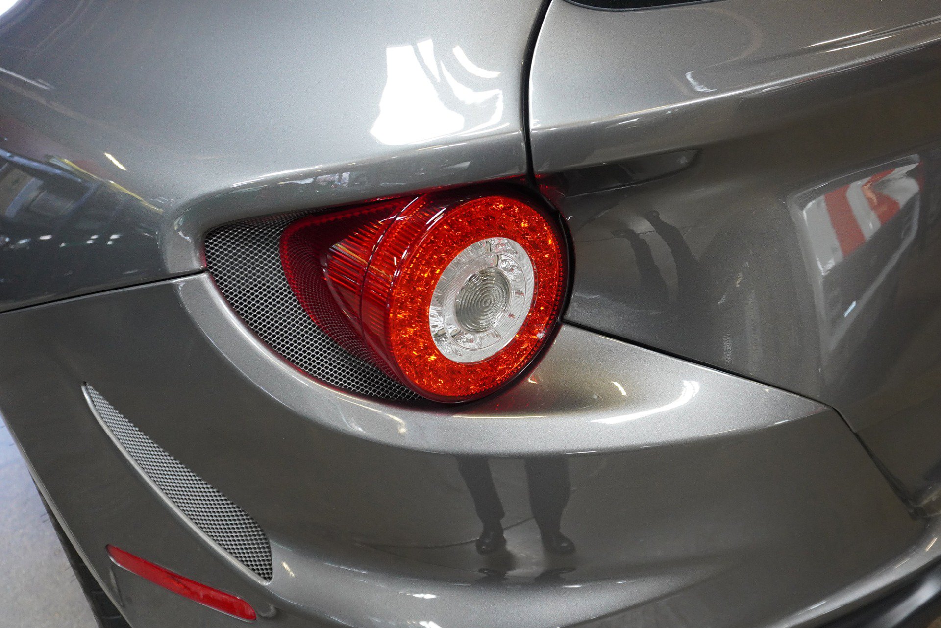 Used 2012 Ferrari FF AWD/4WD image 16