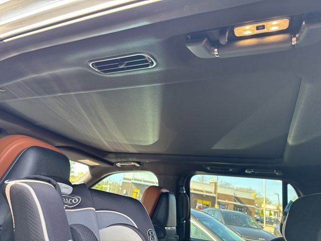 Used 2020 Lincoln Navigator Reserve w/ Equipment Group 208A Reserve image 9