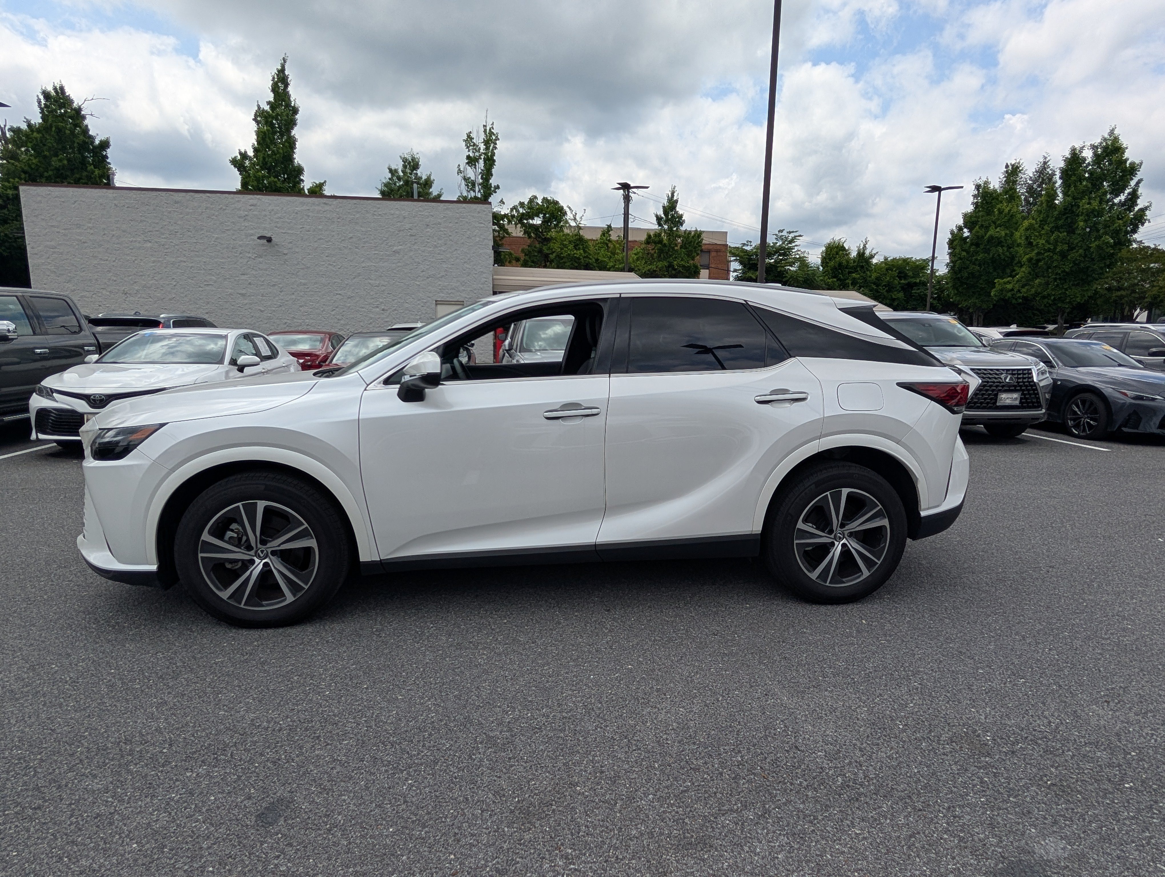 Certified 2025 Lexus RX 350 Premium AWD/4WD image 6
