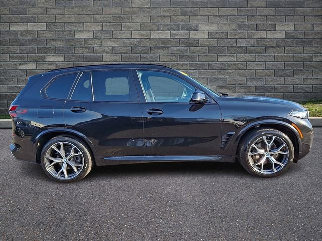 Used 2024 BMW X5 xDrive40i w/ M Sport Package image 7