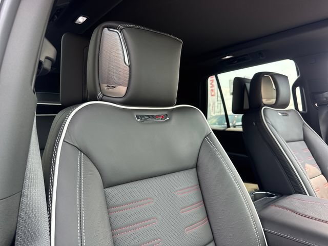 New 2026 GMC Yukon AT4 Ultimate AWD/4WD image 31