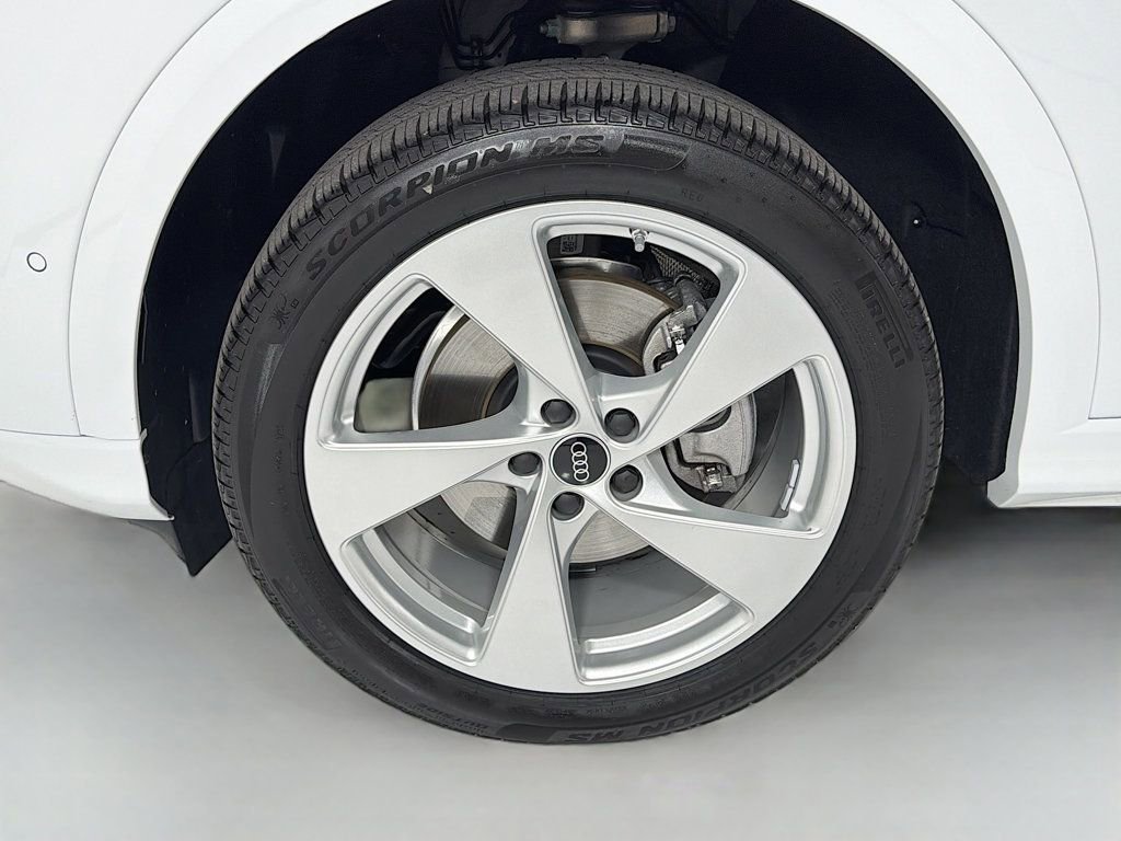 Used 2025 Audi Q5 Premium Plus w/ Premium Plus AWD/4WD image 33