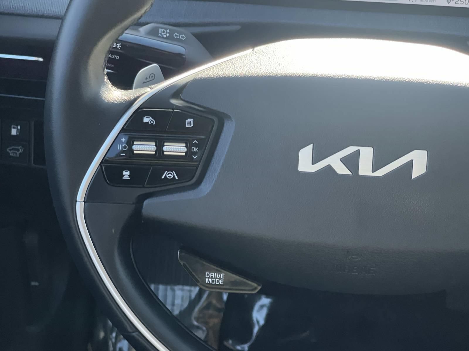Used 2024 Kia EV6 Wind RWD image 11