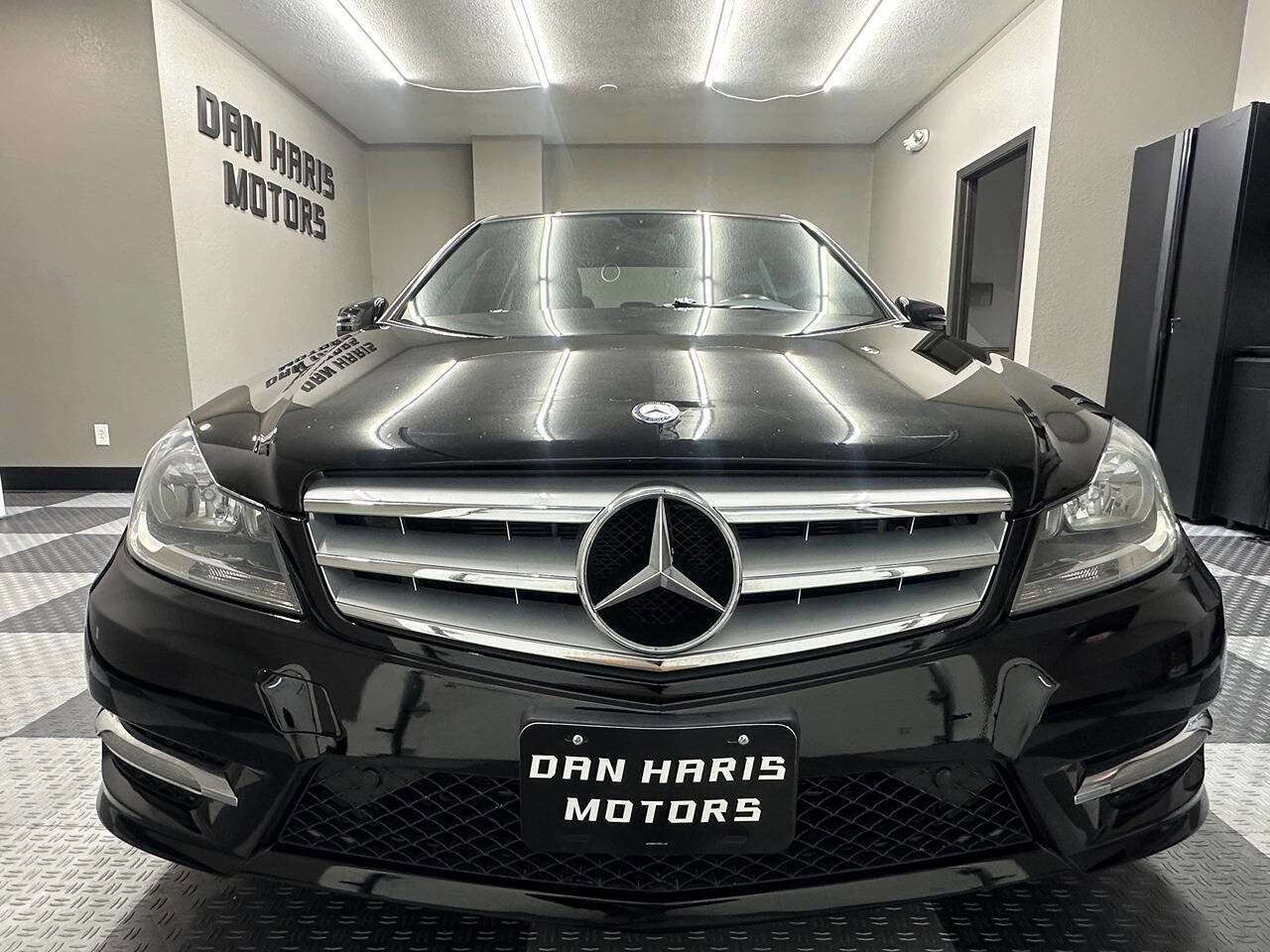 Used 2012 Mercedes-Benz C 300 4MATIC Sedan image 5