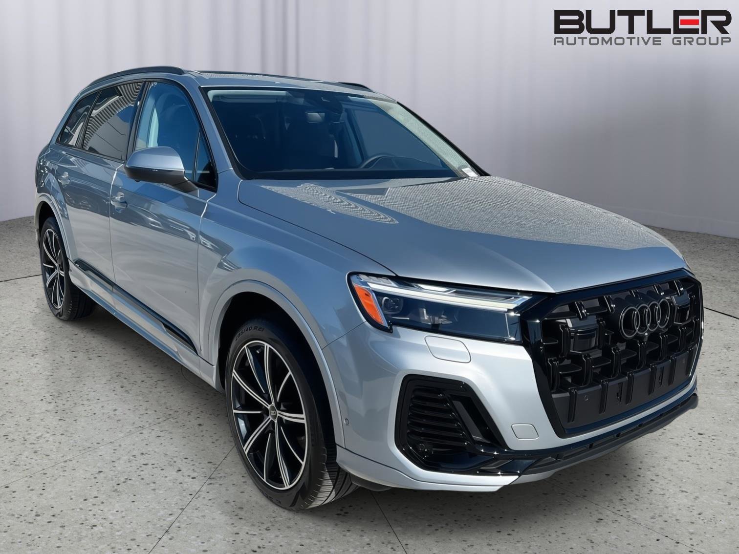Certified 2025 Audi Q7 2.0T Premium Plus w/ Premium Plus Package image 3