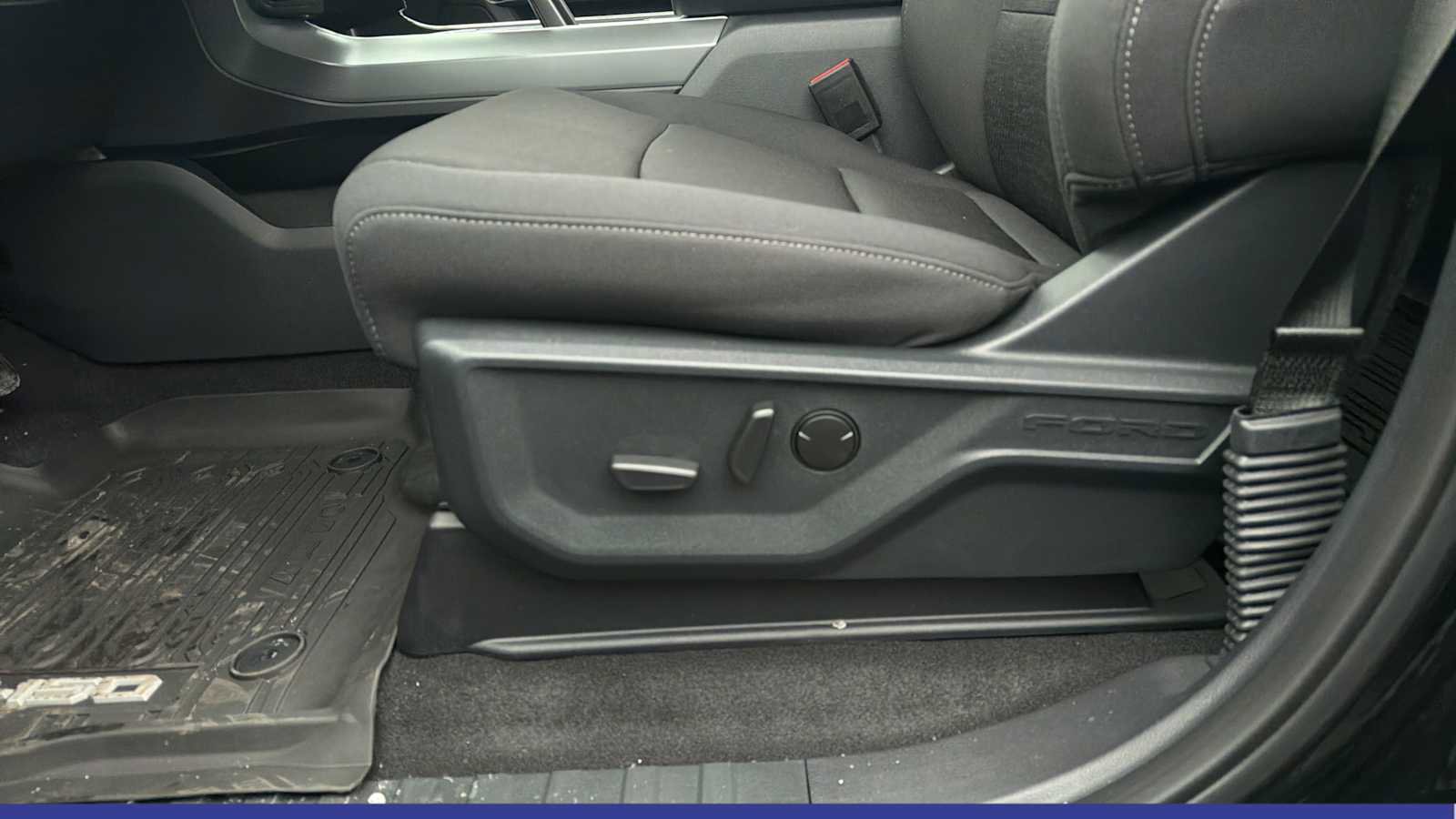 New 2026 Ford F150 XLT w/ Equipment Group 302A MID image 12