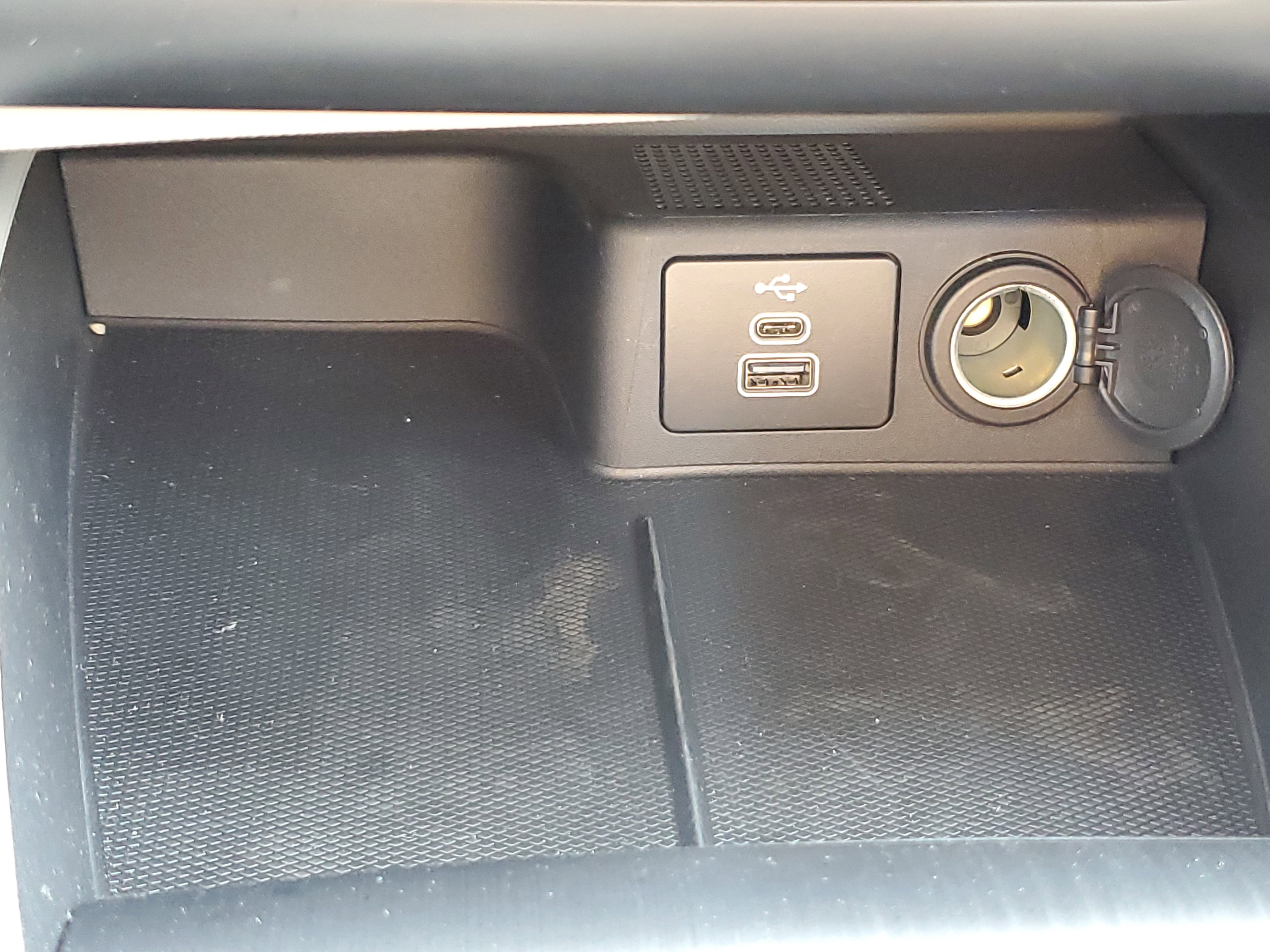 New 2025 Ford Escape Active w/ Cold Weather Package image 29