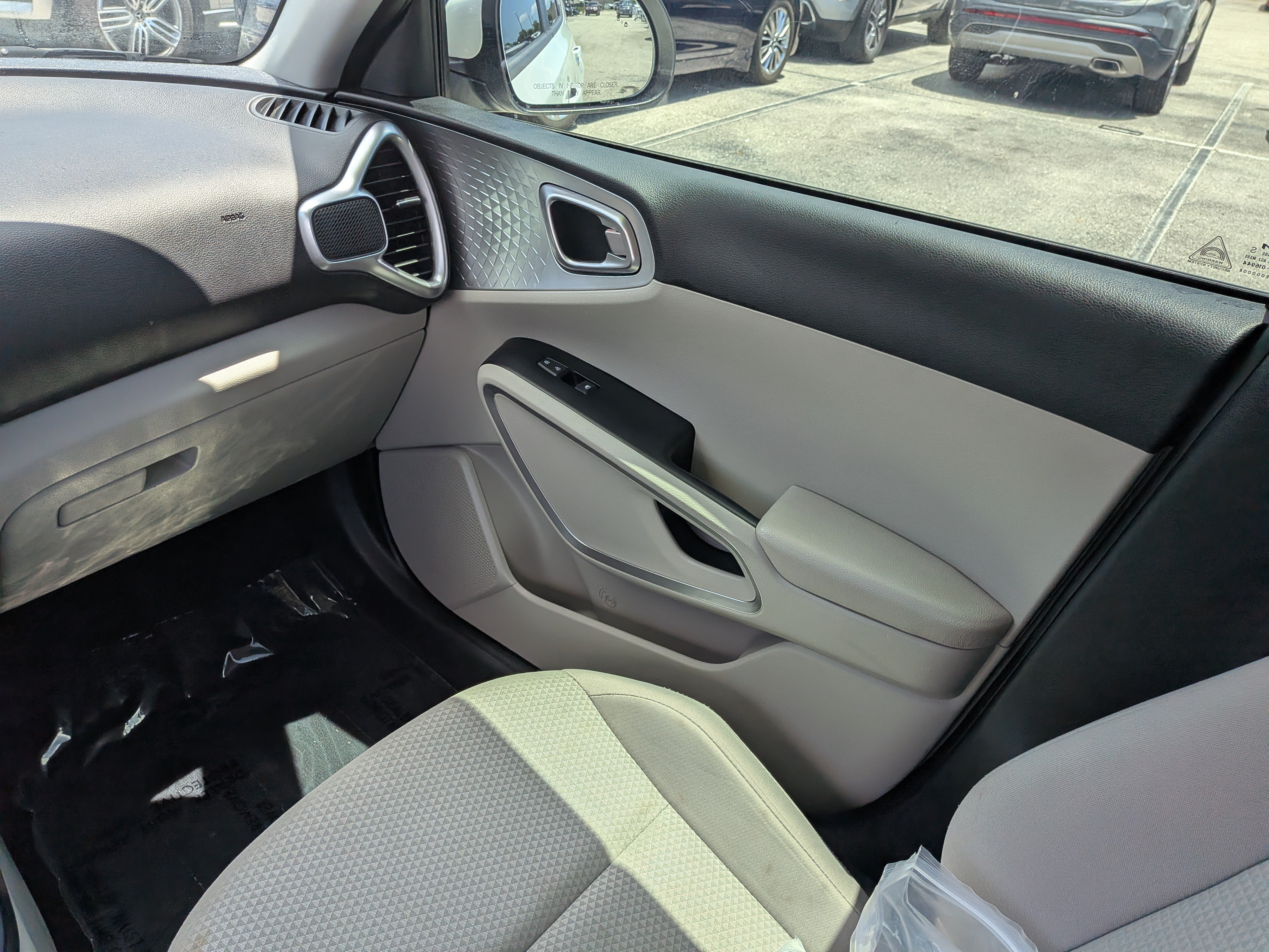 Used 2022 Kia Soul LX w/ Technology Package FWD image 17