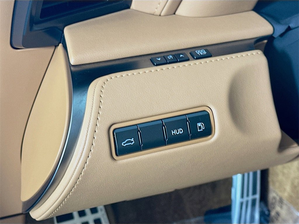 Used 2021 Lexus LC 500 Convertible w/ Touring Package image 12