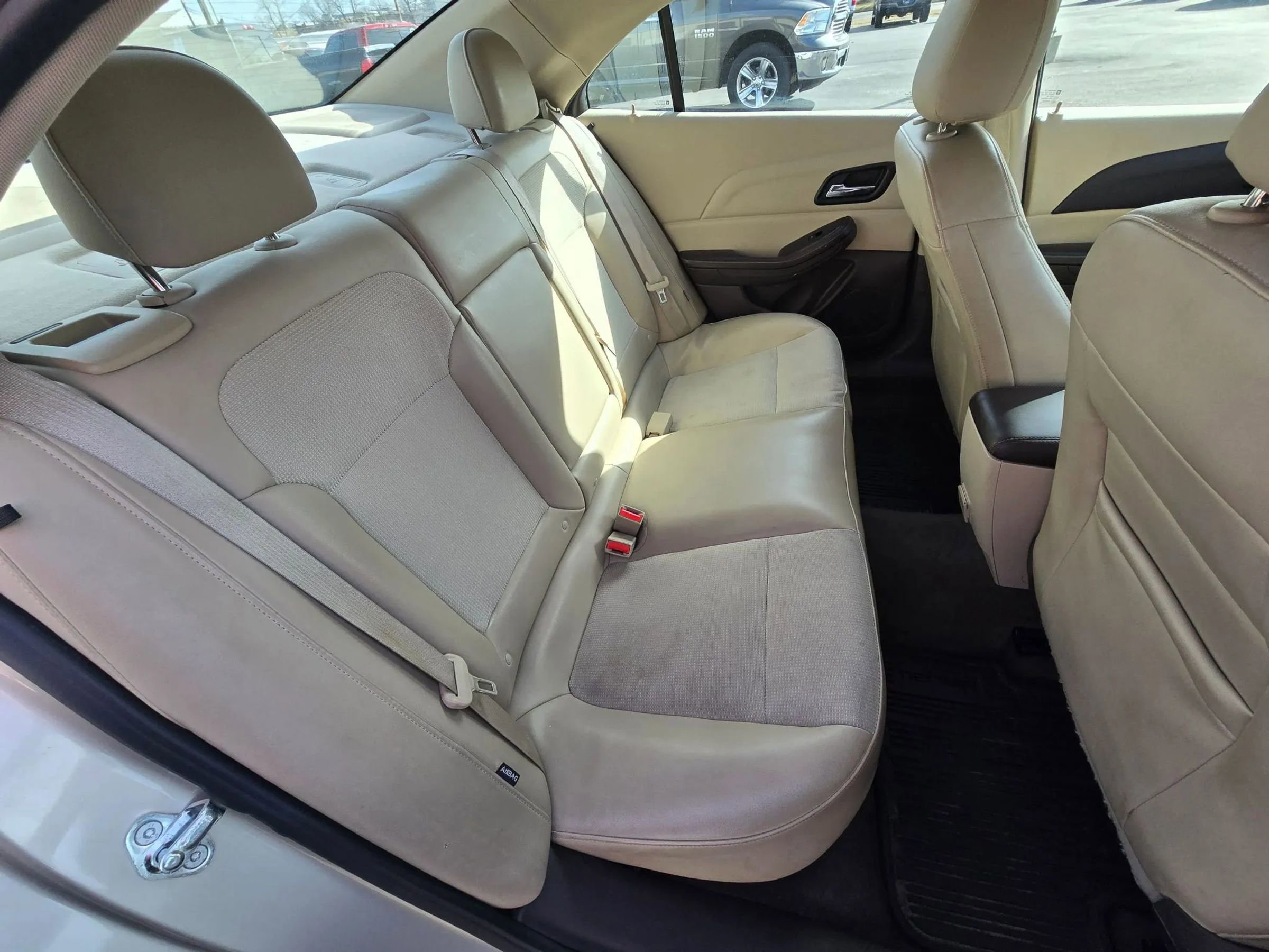 Used 2015 Chevrolet Malibu LT FWD image 18