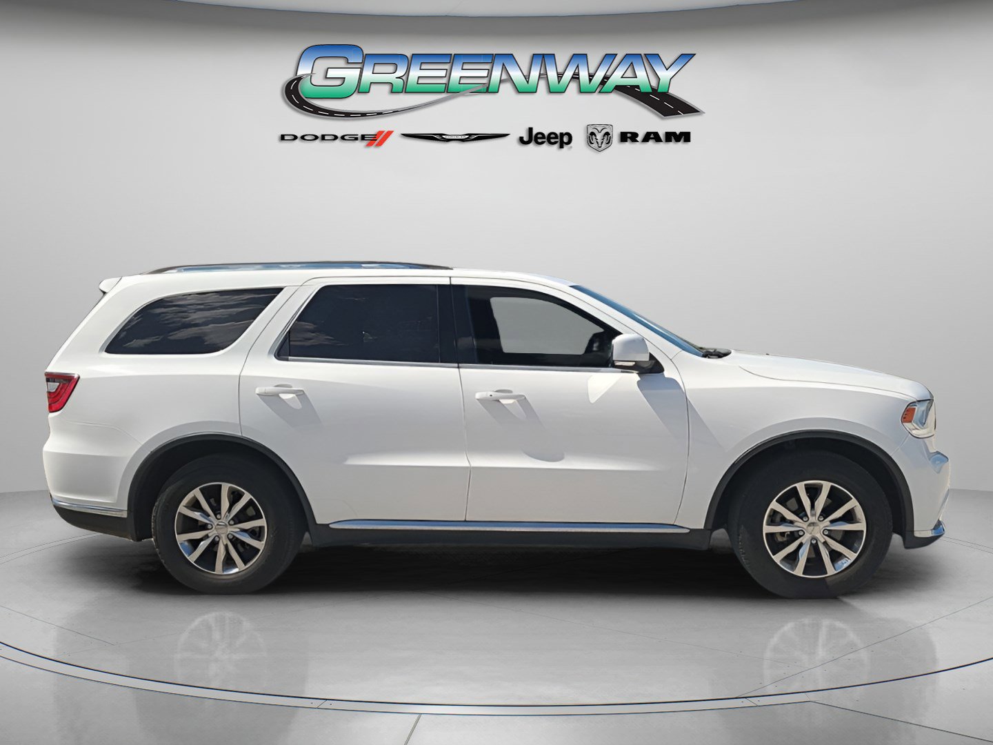 Used 2016 Dodge Durango Limited w/ Nav & Power Liftgate Group RWD image 4