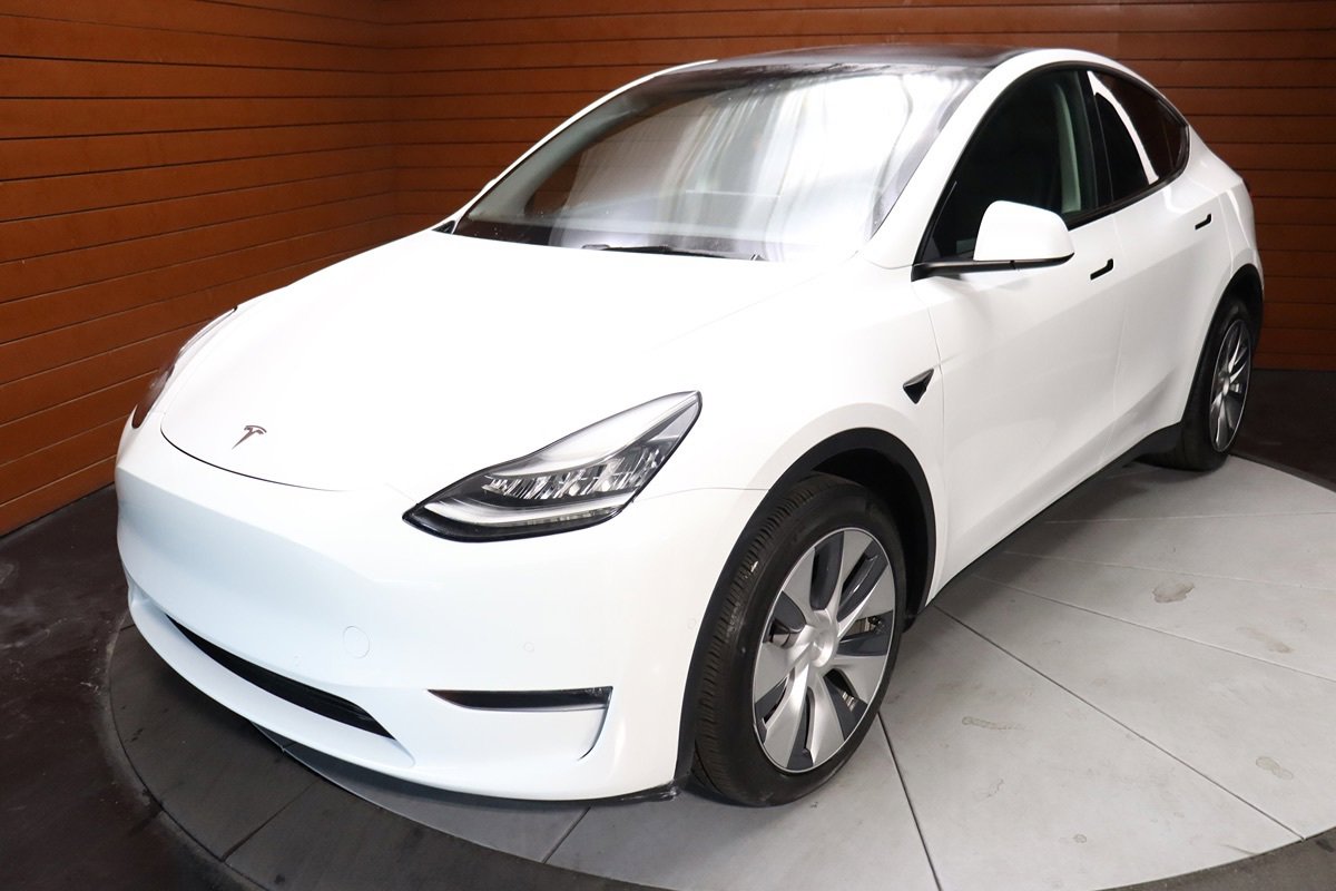 Used 2023 Tesla Model Y Long Range image 6