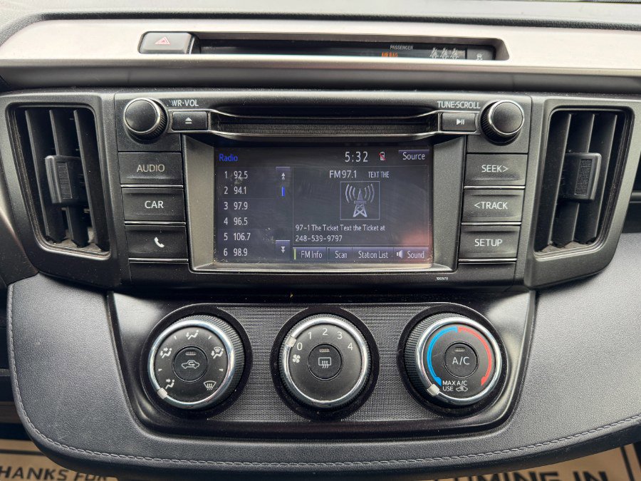 Used 2018 Toyota RAV4 LE w/ All Weather Liner Package AWD/4WD image 22