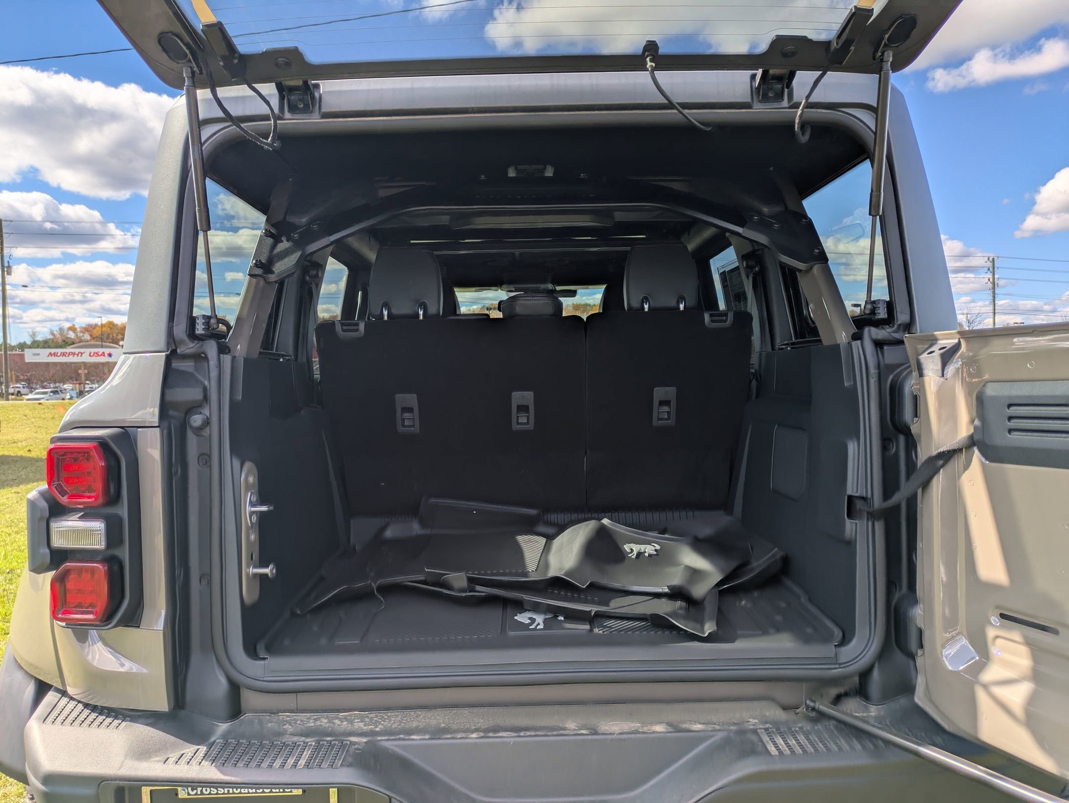 New 2025 Ford Bronco Raptor w/ Interior Carbon Fiber Pack AWD/4WD image 32