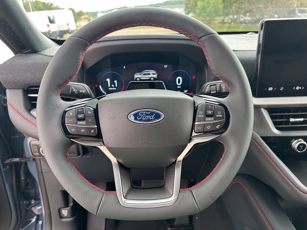 New 2027 Ford Explorer ST-Line w/ Premium Package AWD/4WD image 9