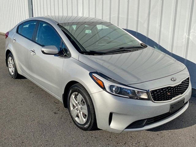Used 2018 Kia Forte LX image 3