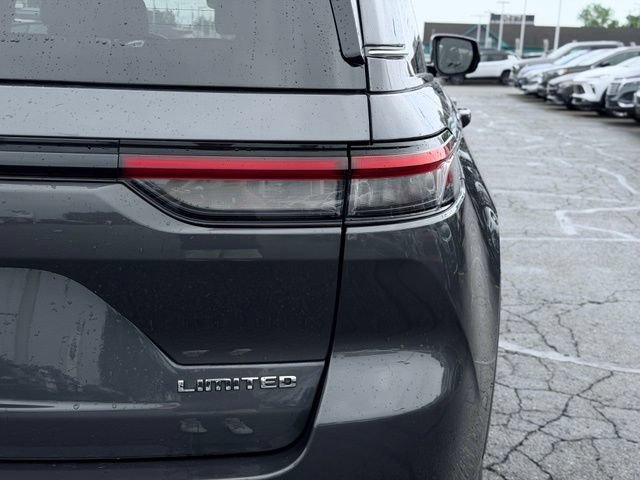 Used 2022 Jeep Grand Cherokee Limited AWD/4WD image 8