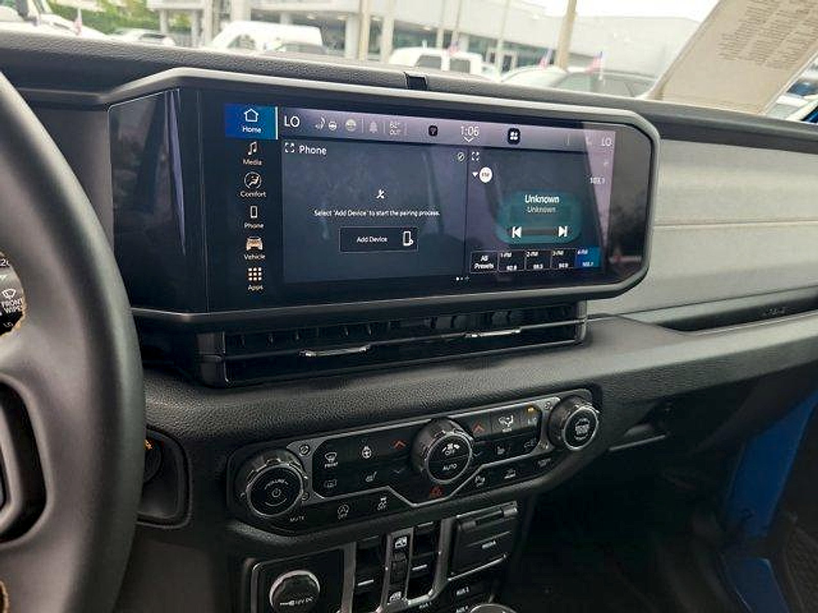 Certified 2024 Jeep Wrangler Unlimited Sport AWD/4WD image 32