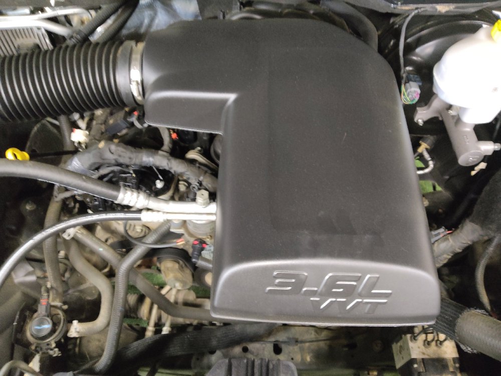 Used 2020 RAM 1500 Classic SLT image 30