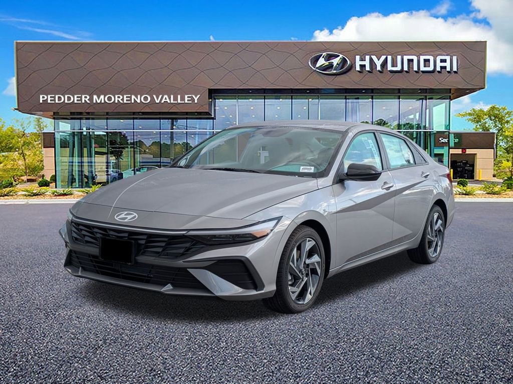 New 2025 Hyundai Elantra Sport image 8