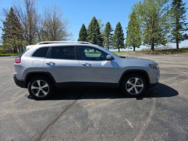 Used 2019 Jeep Cherokee Limited image 7