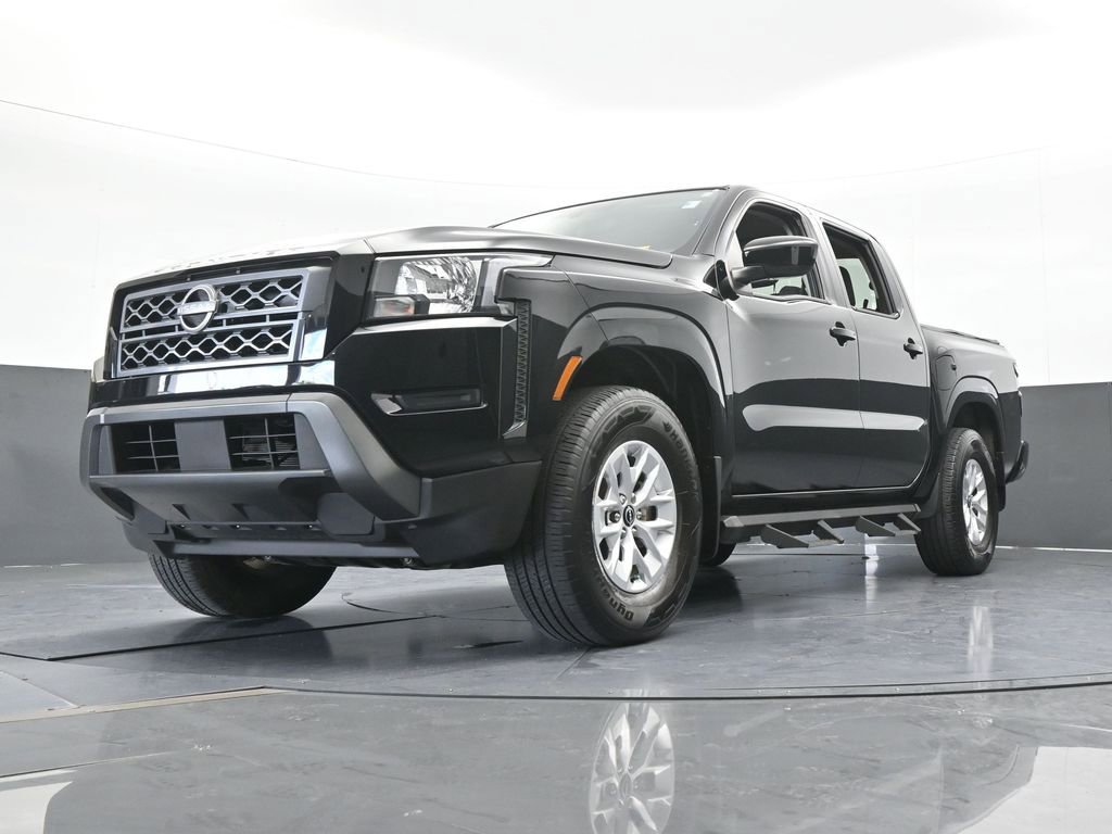 Used 2024 Nissan Frontier SV image 49