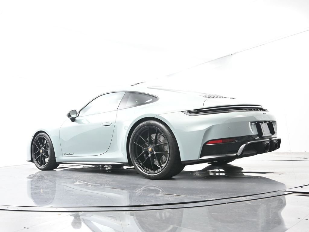 Certified 2026 Porsche 911 Carrera GTS RWD image 48