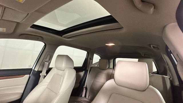 Used 2019 Honda CR-V Touring image 12