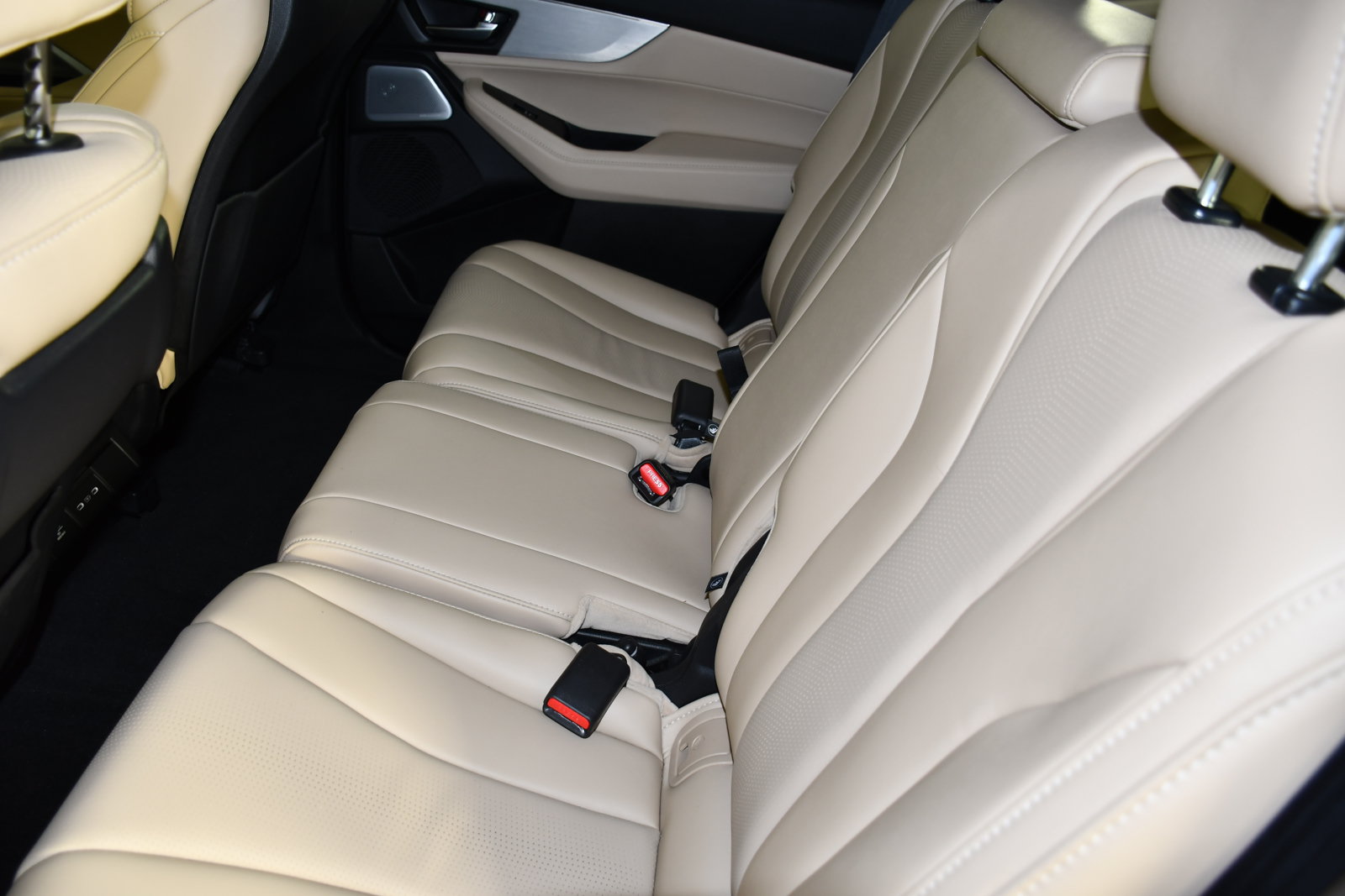 Certified 2025 Acura MDX SH-AWD w/ Technology Package image 48