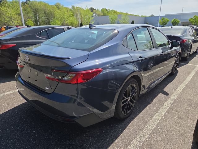 Used 2026 Toyota Camry SE w/ Convenience Package image 3